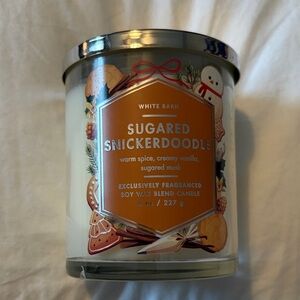 White Barn Sugared Snickerdoodle Candle - Cream and Silver